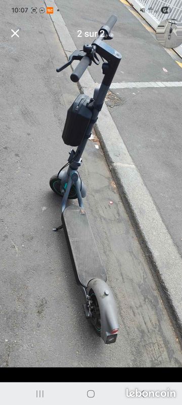 Trotinette électrique (image 1)