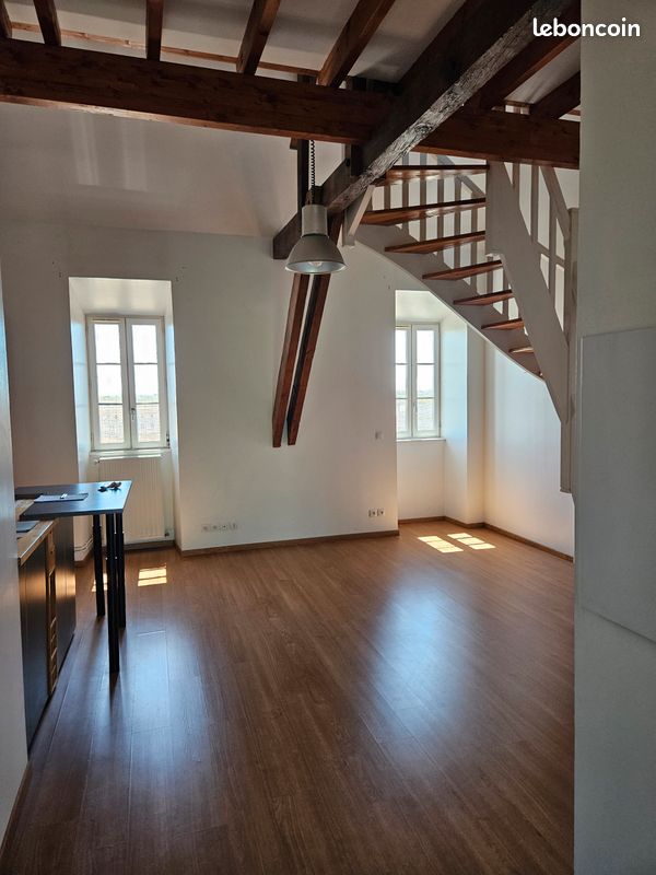 Appartement 3 pièces 73 m² · à Cognac · 73 m² · 720 €