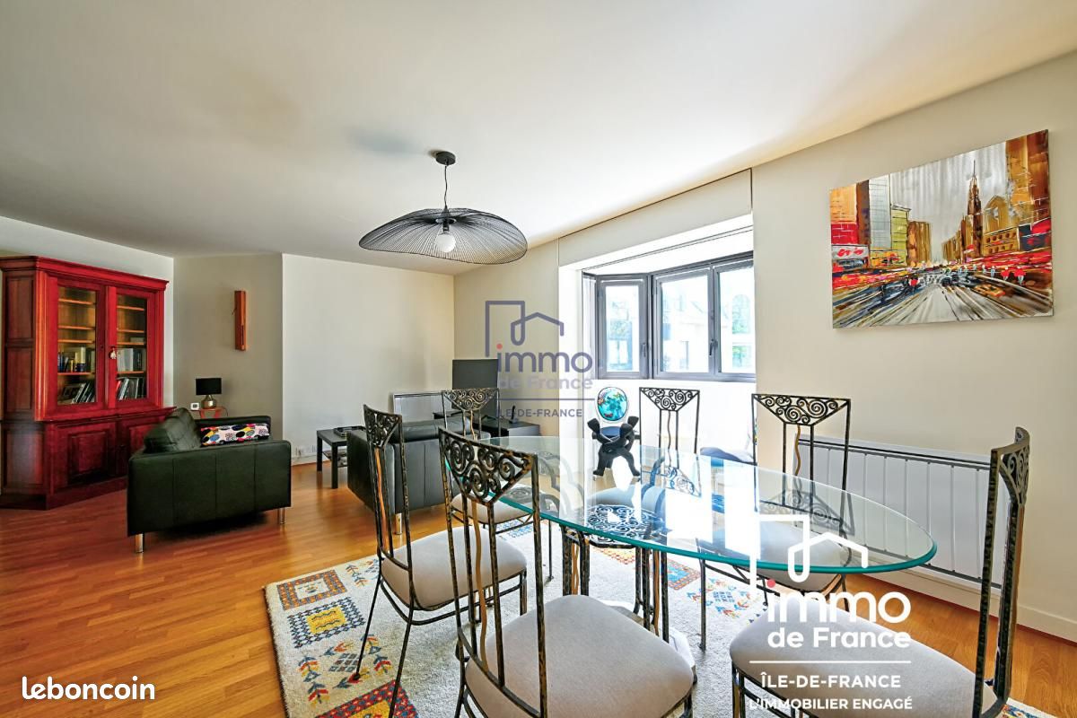 Appartement 3 pièces 79 m² · à Versailles · 79 m² · 499 000 €