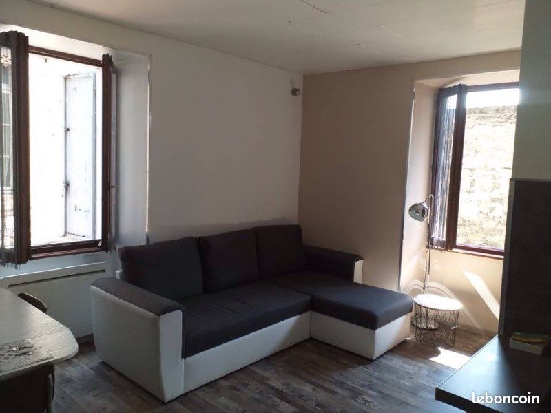 Appartement 1 pièce 30 m² · à Millau · 30 m² · 360 €