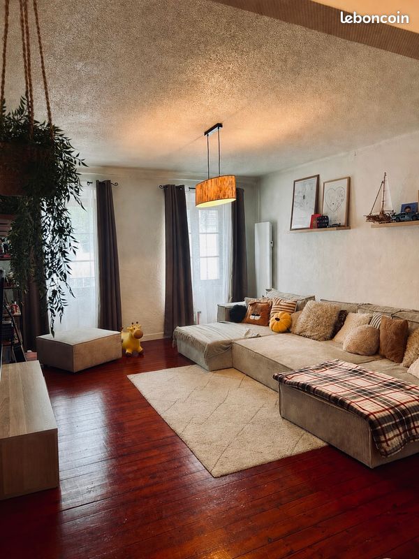 Appartement 6 pièces 132 m² · à Altkirch · 132 m² · 220 000 €