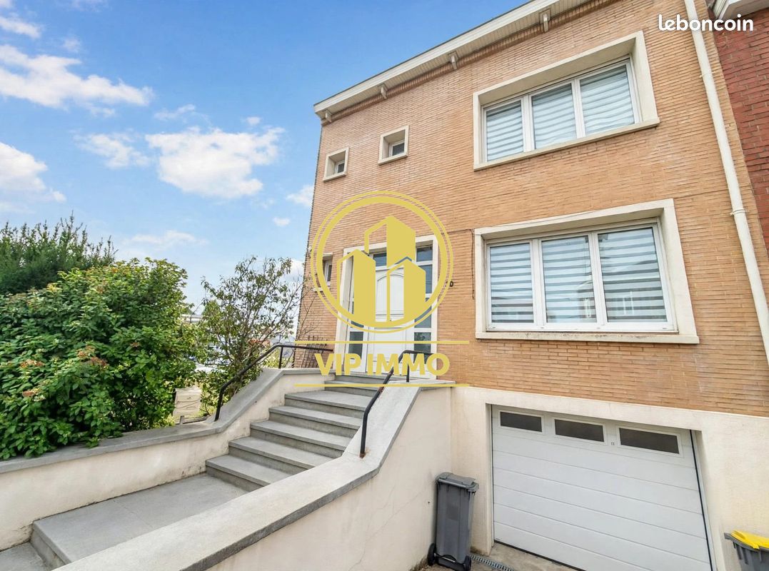 Maison 7 pièces 114 m² · à Saint-André-lez-Lille · 114 m² · 419 000 €