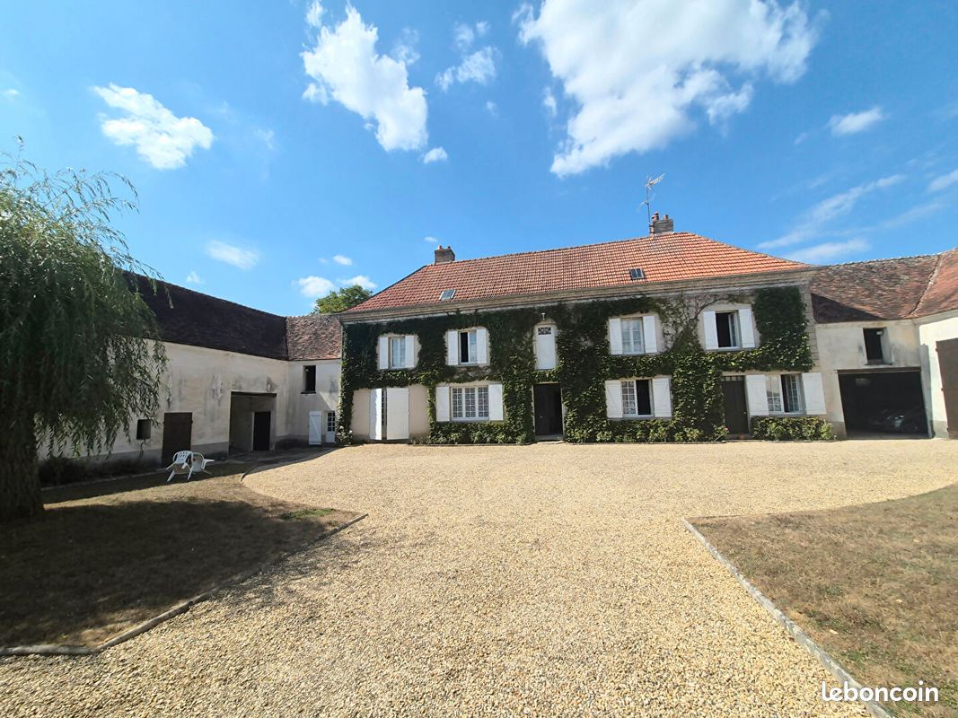Maison 5 pièces 235 m² · à La Ferté-sous-Jouarre · 235 m² · 472 000 €