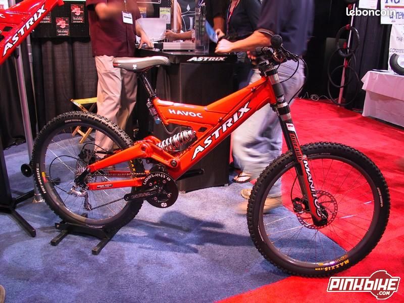 Recherche Sunn radical Yeti -- Marzocchi Shiver DH