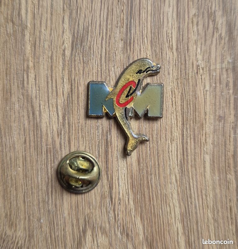 Pin's Rare Camel – Avion Hydravion Tabac – Signé Arthus Bertrand – État Neuf Sous Blister