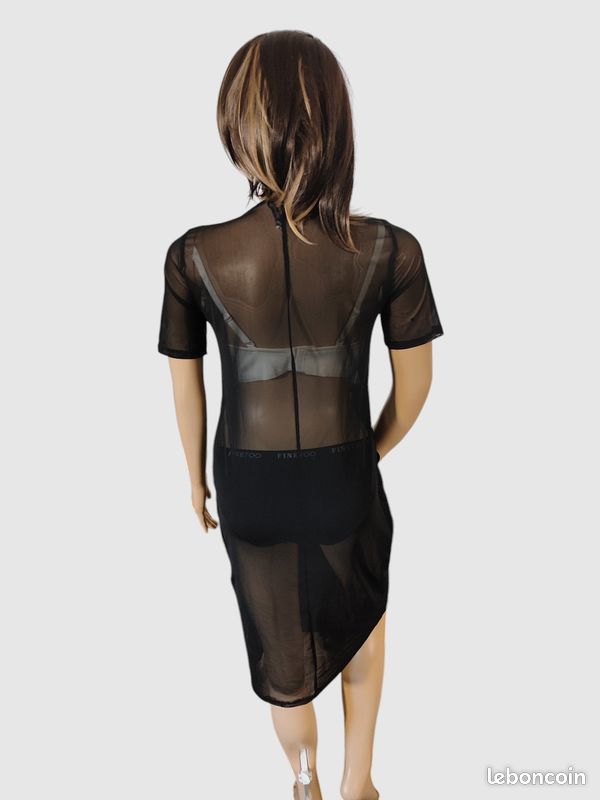 Robe midi Zara Trafaluc – M – Noir – État Très bon Vêtements