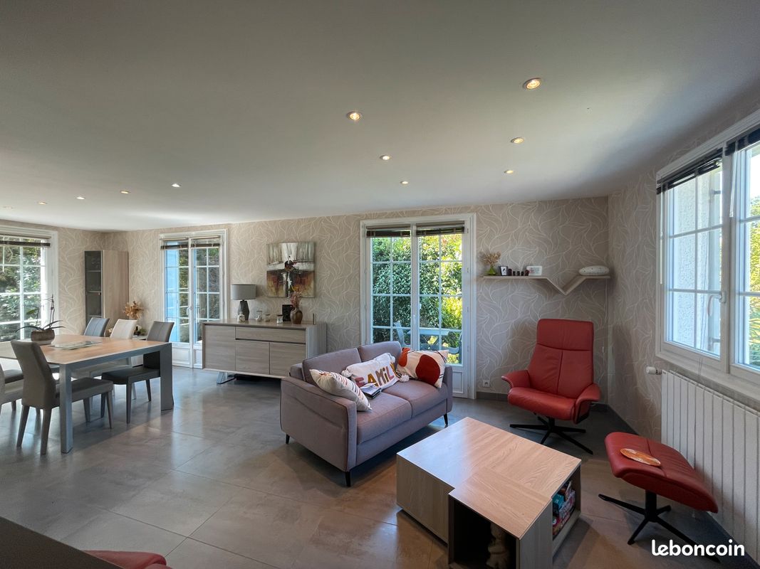 Maison 7 pièces 142 m² · à Treillières · 142 m² · 397 000 €