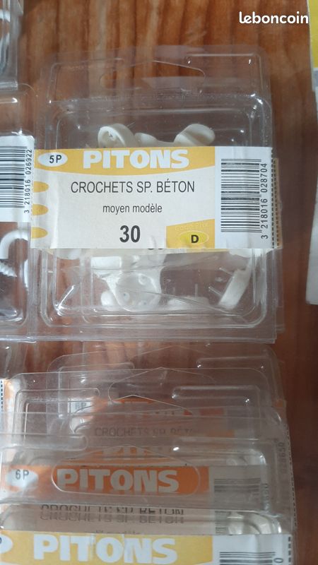 Boites ou sachets pitons crochets divers (image 8)