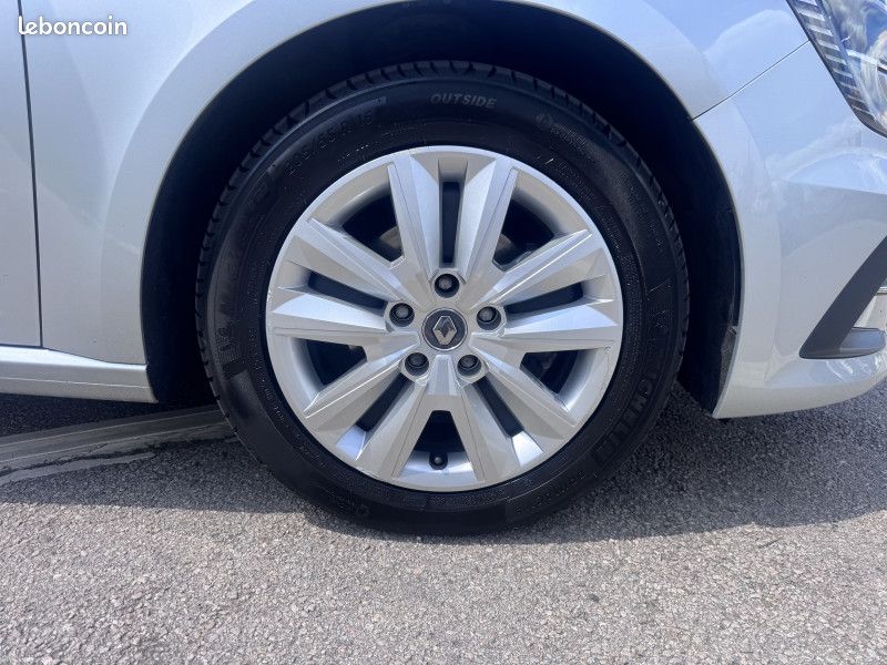 Renault MEGANE IV 1.5 BLUE DCI 115CH BUSINESS (image 4)