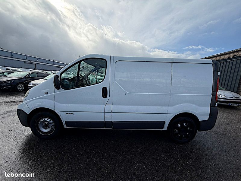 Renault TRAFIC II FG L1H1 1000 2.0 DCI 115CH CONFORT (image 7)