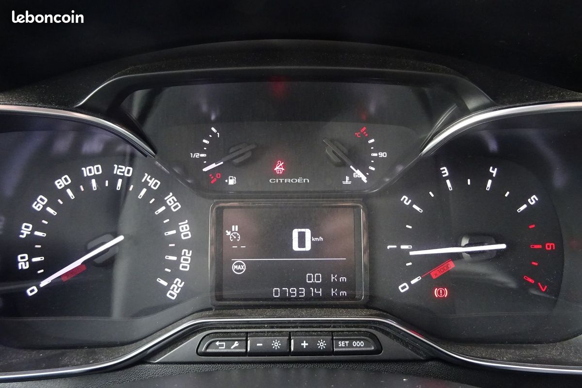 Citroen C3 PURETECH 82CH FEEL BUSINESS 105G (image 9)
