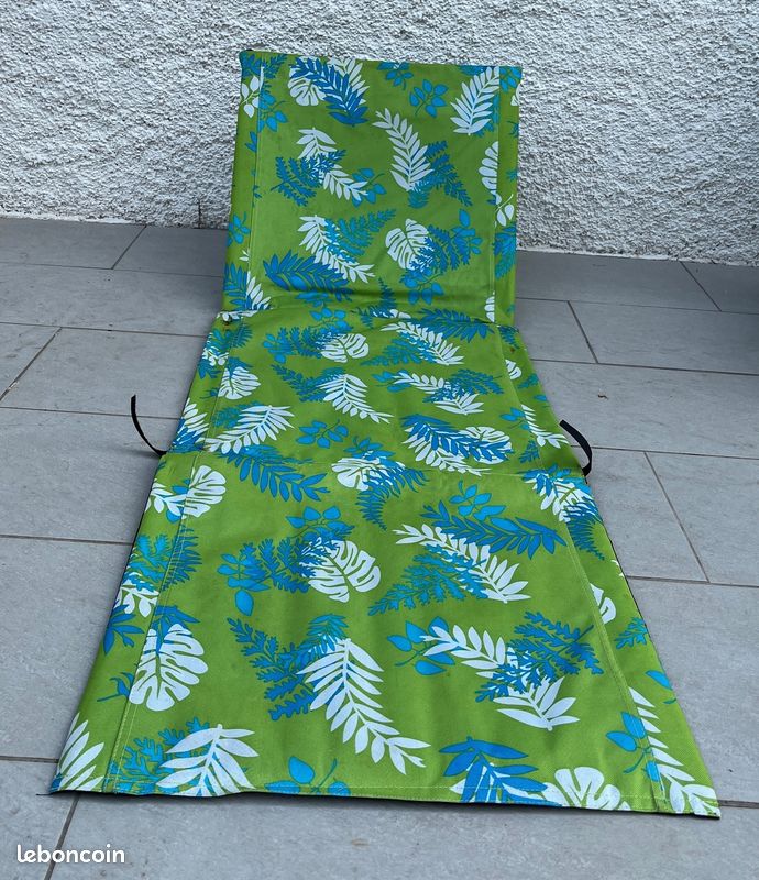 Set de Plage comprenant Siège pliable, Matelas de plage, Sac isotherme et sac de plage (image 3)