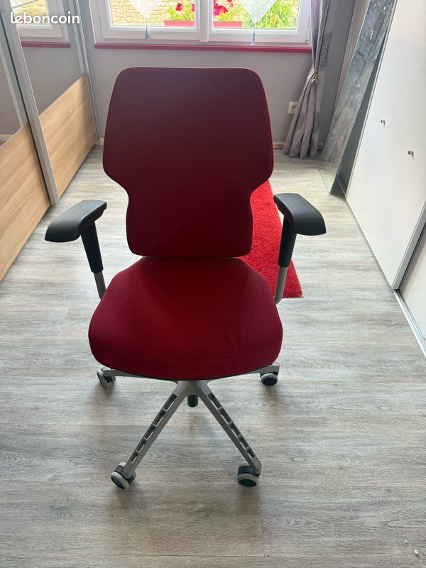 Chaise de bureau (image 1)