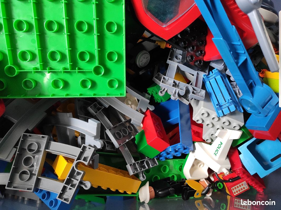 Lego (image 1)