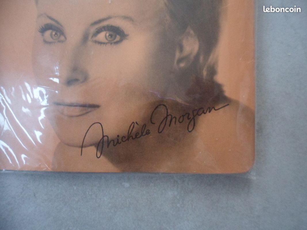 AUTOGRAPHE DÉDICACE ORIGINAL de l'actrice BRIGITTE FOSSEY sur belle