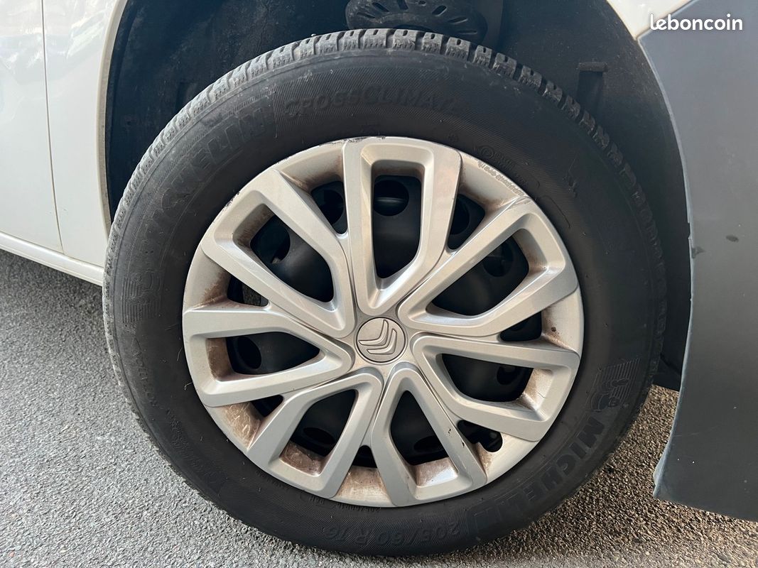 Citroën Berlingo XL 1.2 GPF S&S 110 cv Ecran Multimedia (image 14)