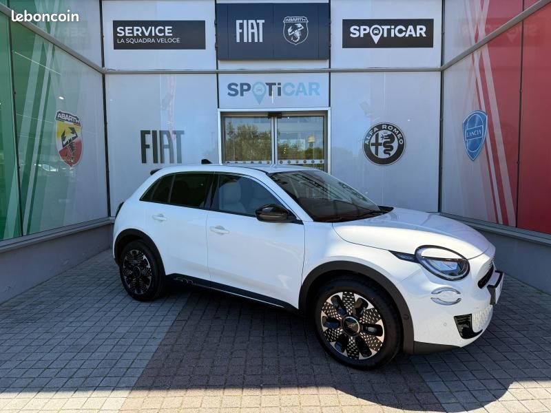 Fiat 600 e 156ch 54kWh La Prima (Certinergy 6100 déduit) (image 3)
