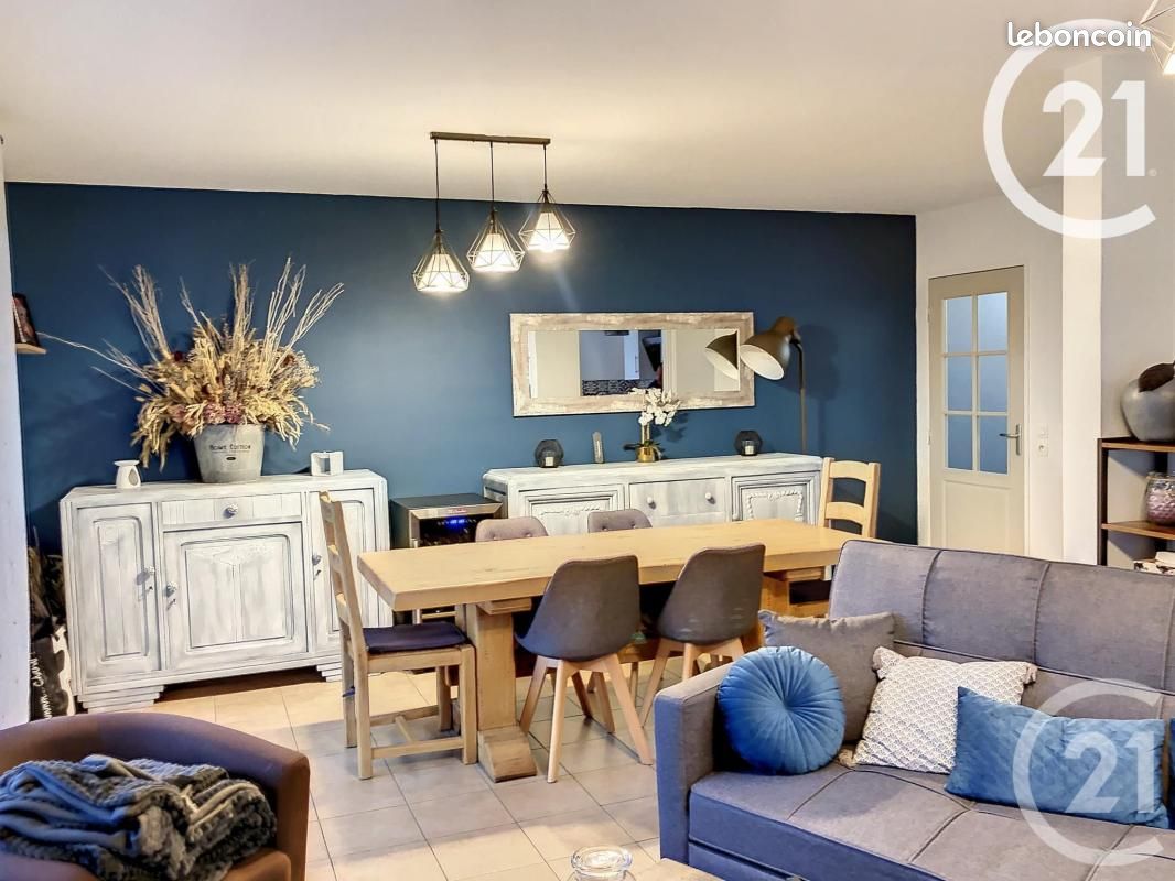 Appartement 4 pièces 82 m² · à Auxerre · 82 m² · 690 €