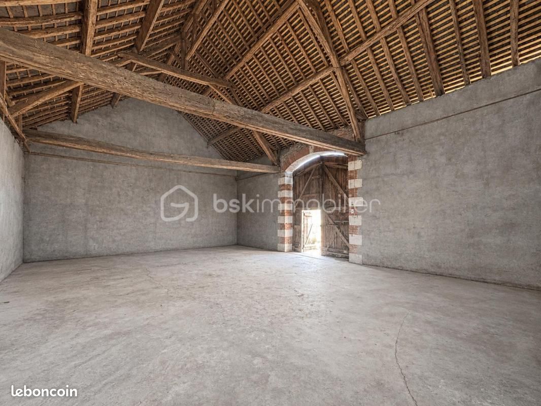 Maison 7 pièces 220 m² · à Esvres · 220 m² · 499 000 €
