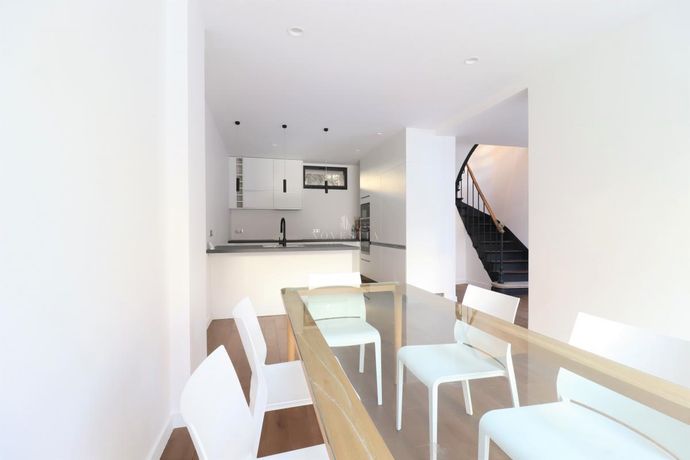 Maison a louer montrouge - 5 pièce(s) - 150 m2 - Surfyn