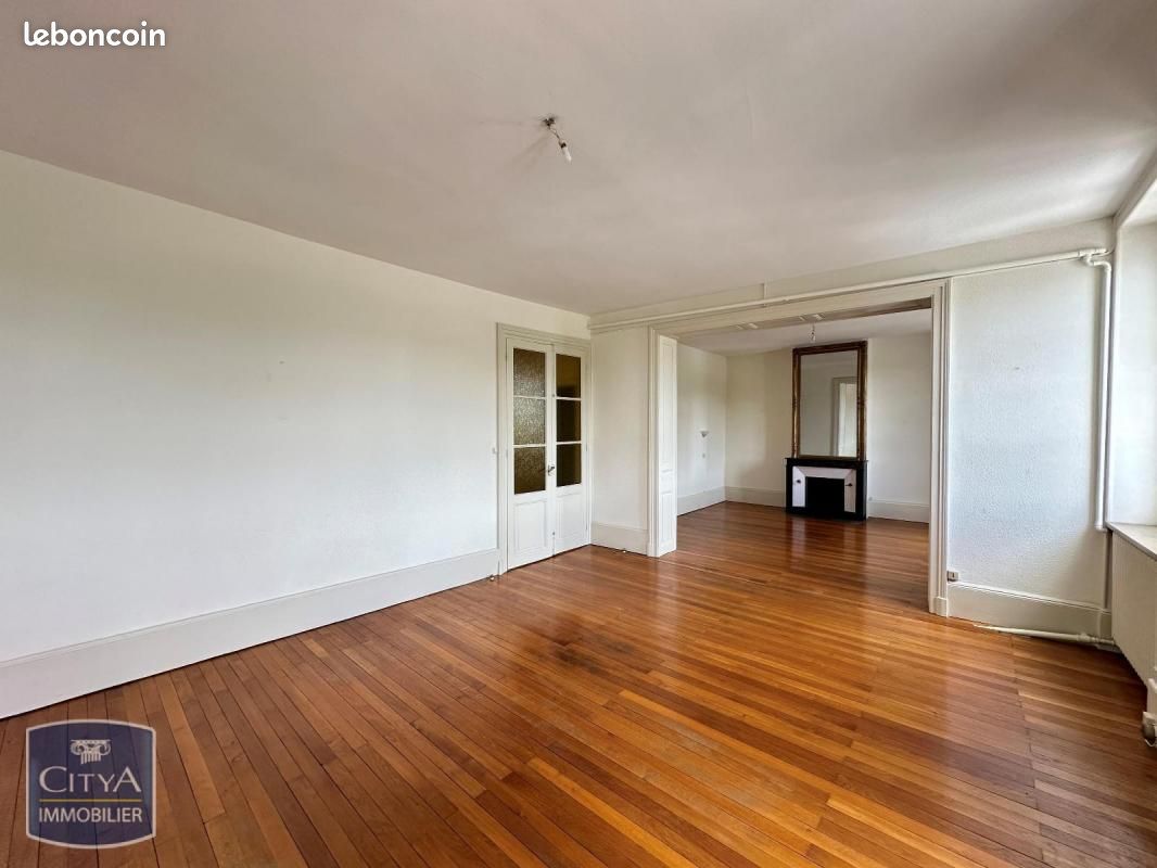 Appartement a louer macon - 5 pièce(s) - 121 m2 - Surfyn