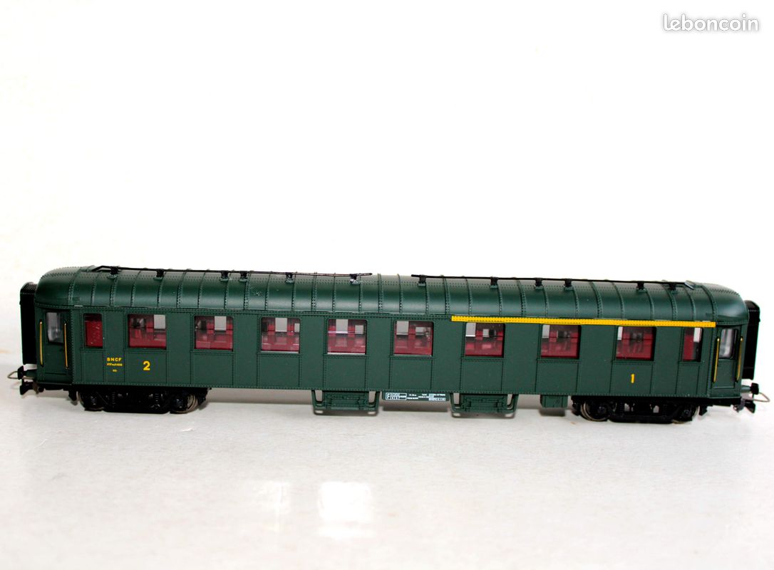 Voiture voyageurs à bogies, à tablier, ex-DRG, type A2B5, 1ère/2ème