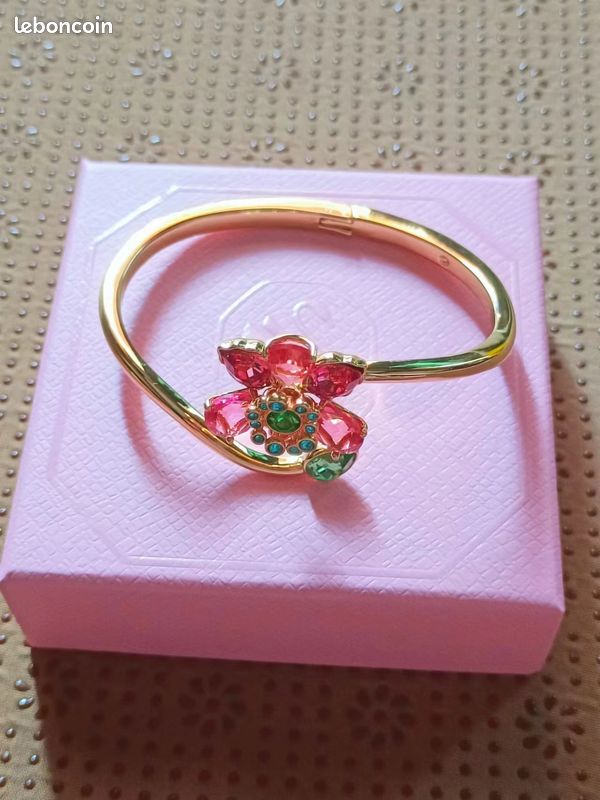 Bracelet Swarovski 'Fleur Passion' - Cristaux rouges étincelants (image 2)