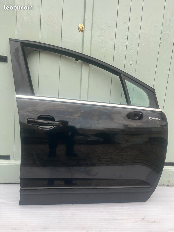 Porte AVD de couleur noir Peugeot 3008/5008 (image 1)
