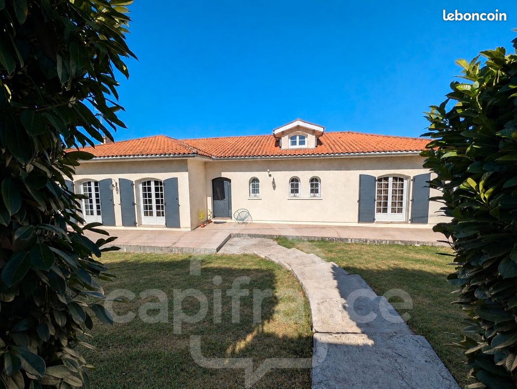 Maison 5 pièces 166 m² · à Saint-Loubès · 166 m² · 570 000 €