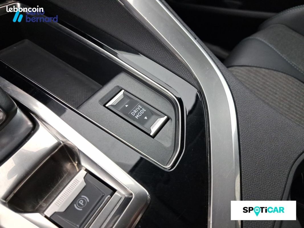 Peugeot 3008 SUV 3008 Allure Pack BlueHDi 130 S S EAT8 (image 16)