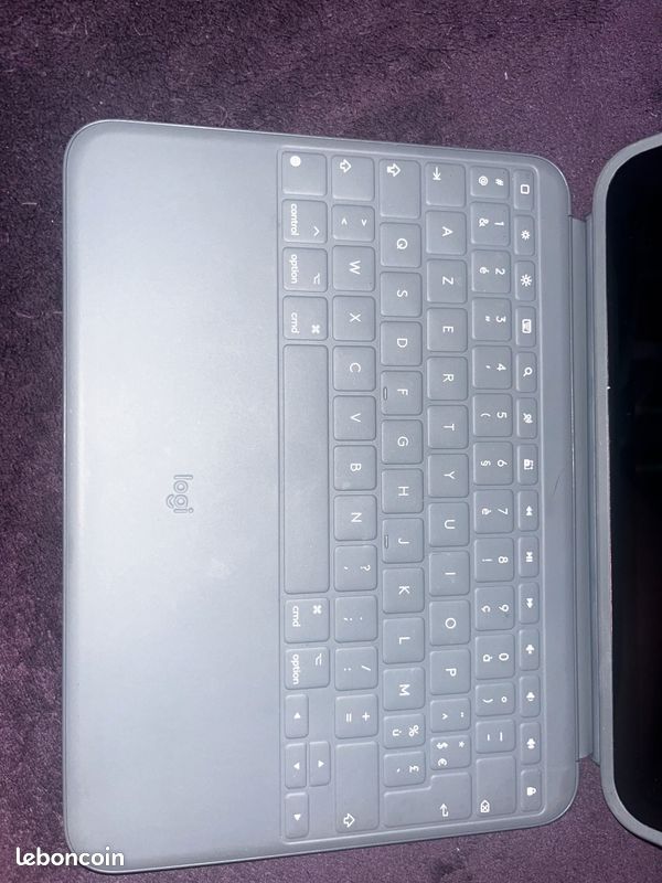 Clavier Logitech Rugged Folio pour Ipad 10ème génération (image 2)