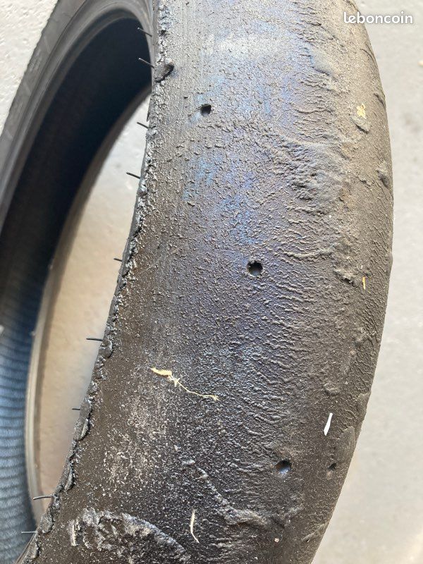 Pirelli slick (image 2)