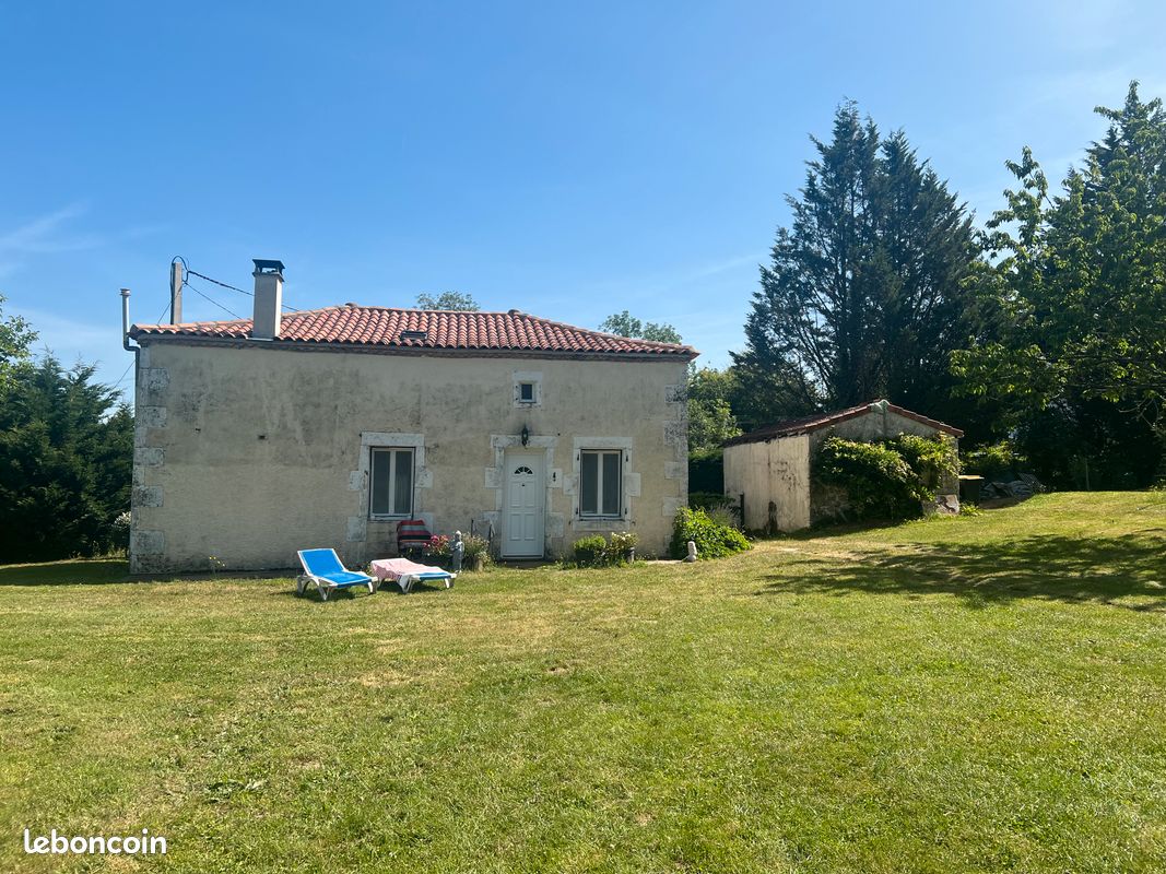 Maison 4 pièces 110 m² · à Confolens · 110 m² · 195 000 €