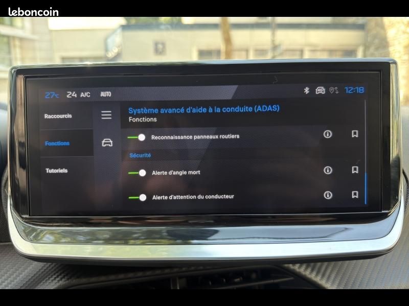 Peugeot 208 1.2 Hybrid 110ch Allure e-DCS6 (image 27)