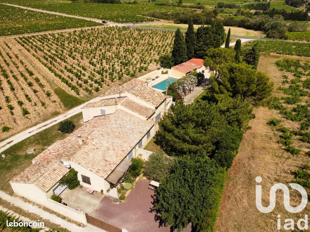 Maison 9 pièces 280 m² · à Sarrians · 280 m² · 899 000 €