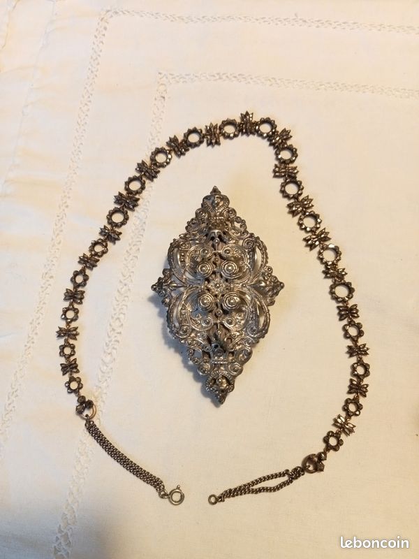 Pendentif Fantaisie Ancien Vintage - Bijou Ancien Sans Marque - Environ 2.5 Cm