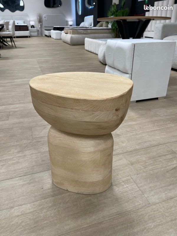 Table d’appoint cobble bous chêne clair (image 1)