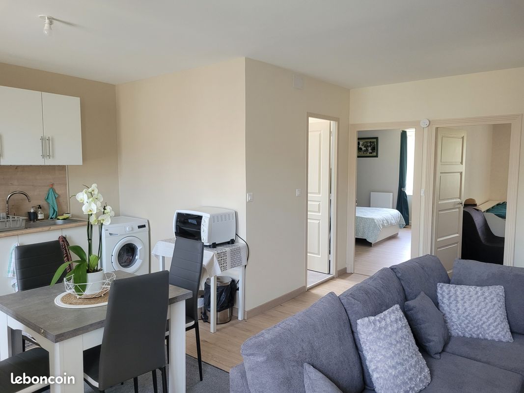 Immeuble 249 m² · à Bourg-Lastic · 249 m² · 139 500 €