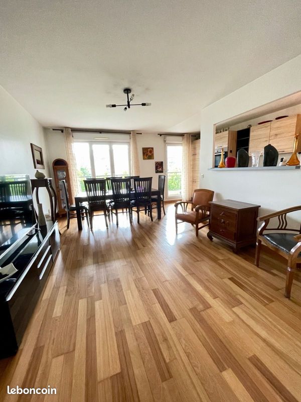 Appartement 3 pièces 75 m² · au Bourget · 75 m² · 1 320 €/mois
