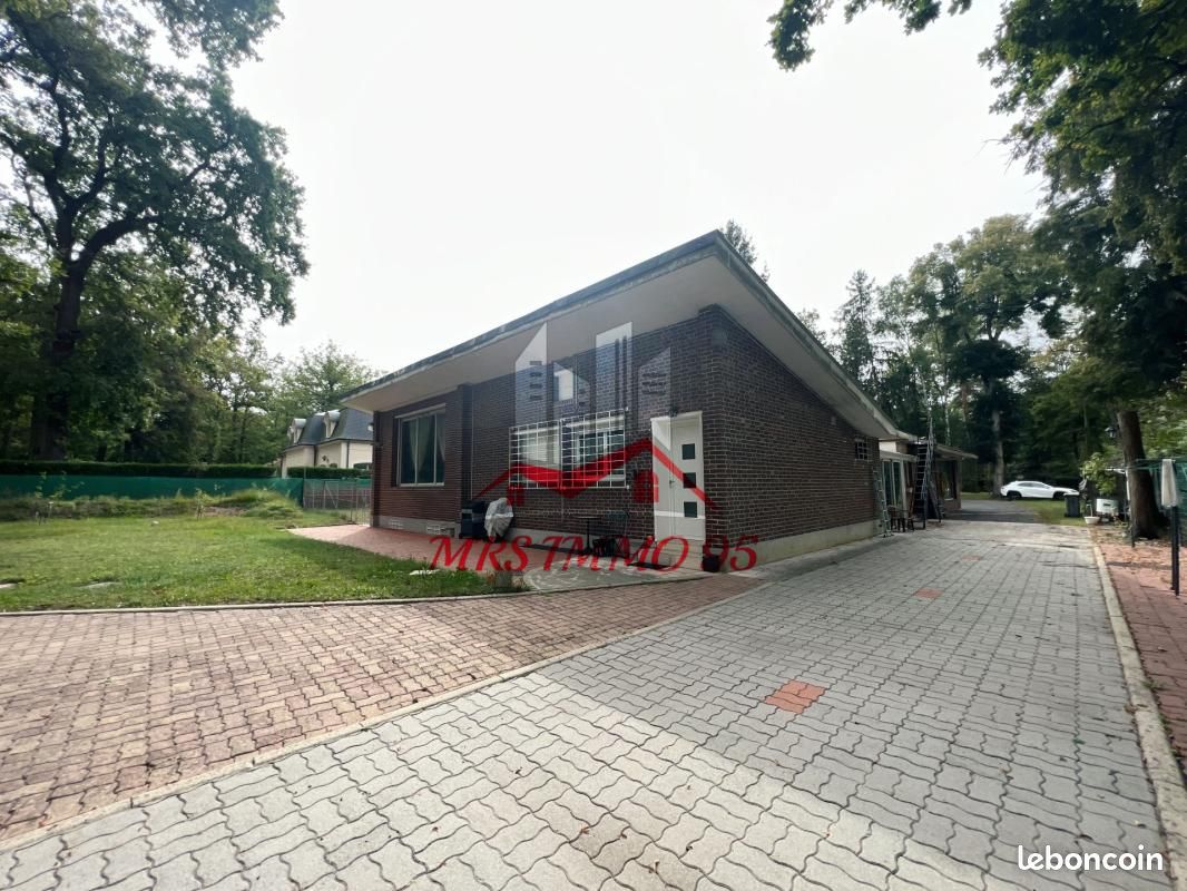 Maison 8 pièces 280 m² · à Lamorlaye · 280 m² · 790 000 €