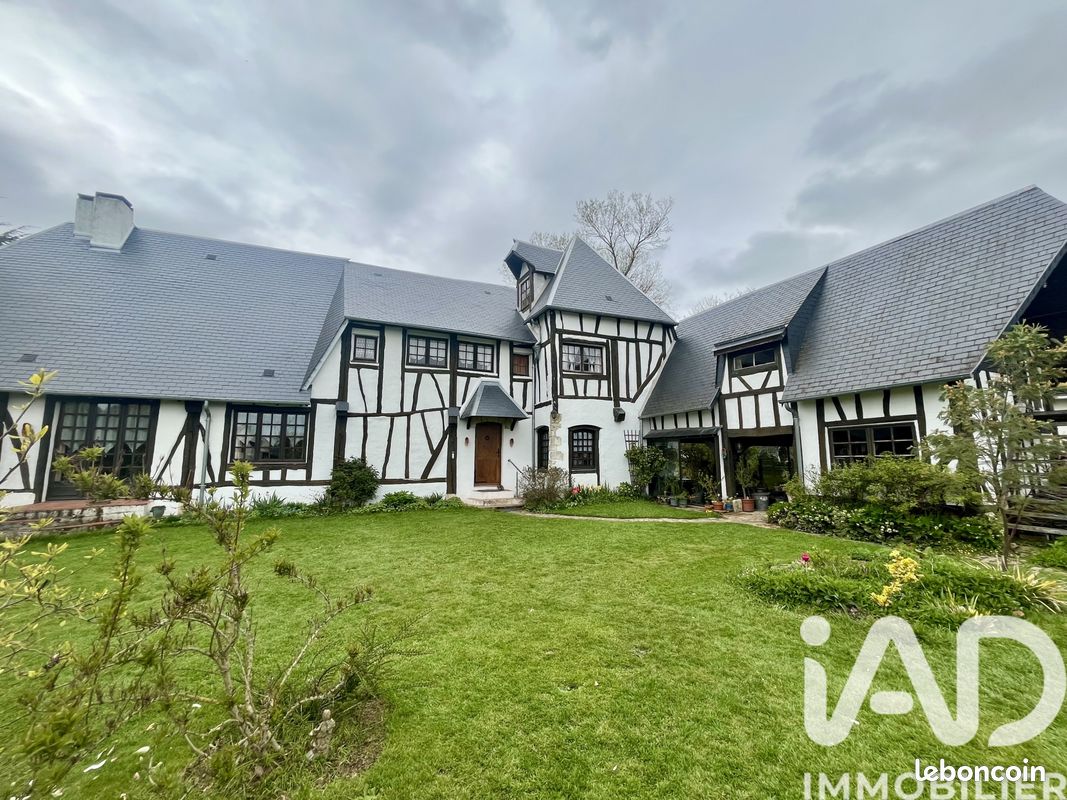 Maison 7 pièces 173 m² · à Tourville-la-Campagne · 173 m² · 319 900 €