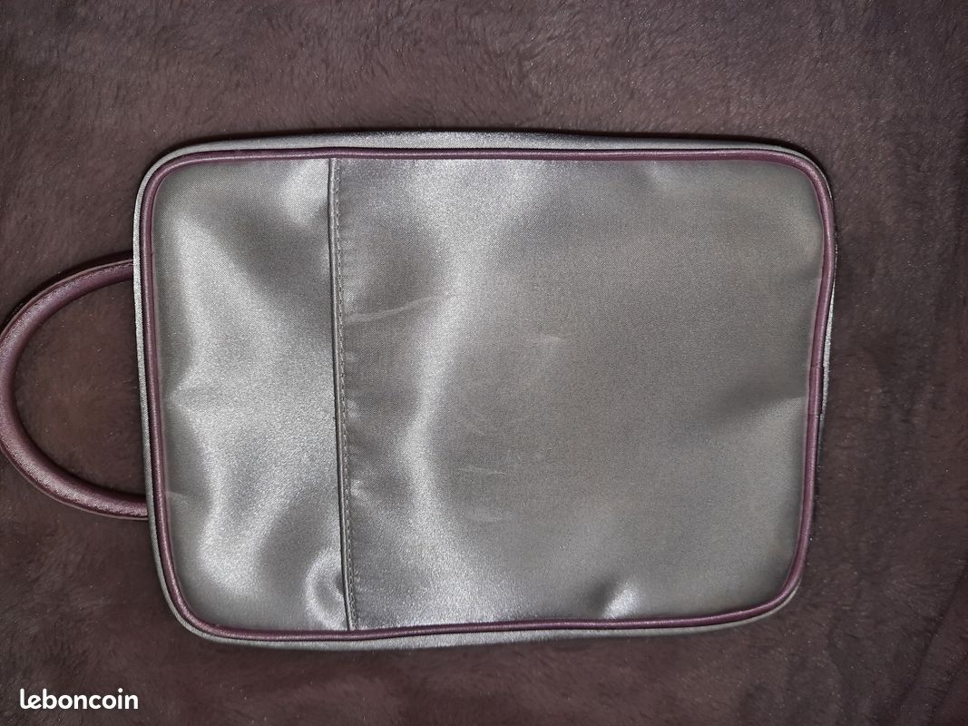 DIOR Trousse à maquillage blanche et rose très bon état (image 4)