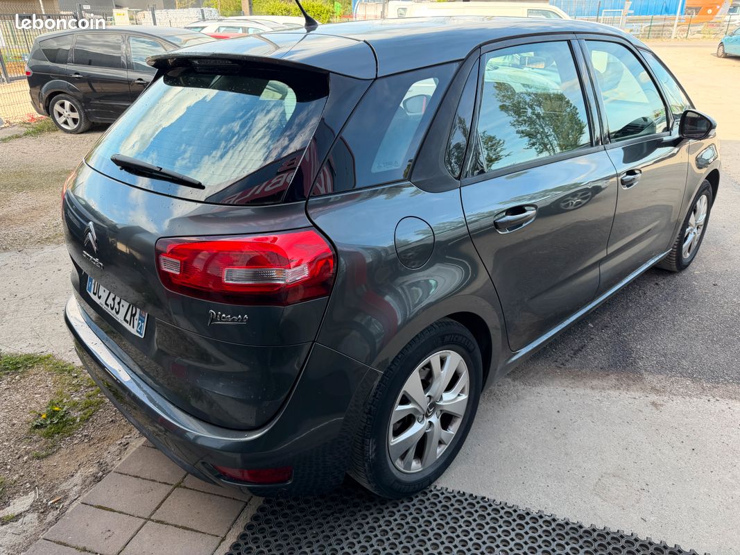 Citroen c4 picasso ii 1.6 e-hdi etg6 92 cv (image 4)