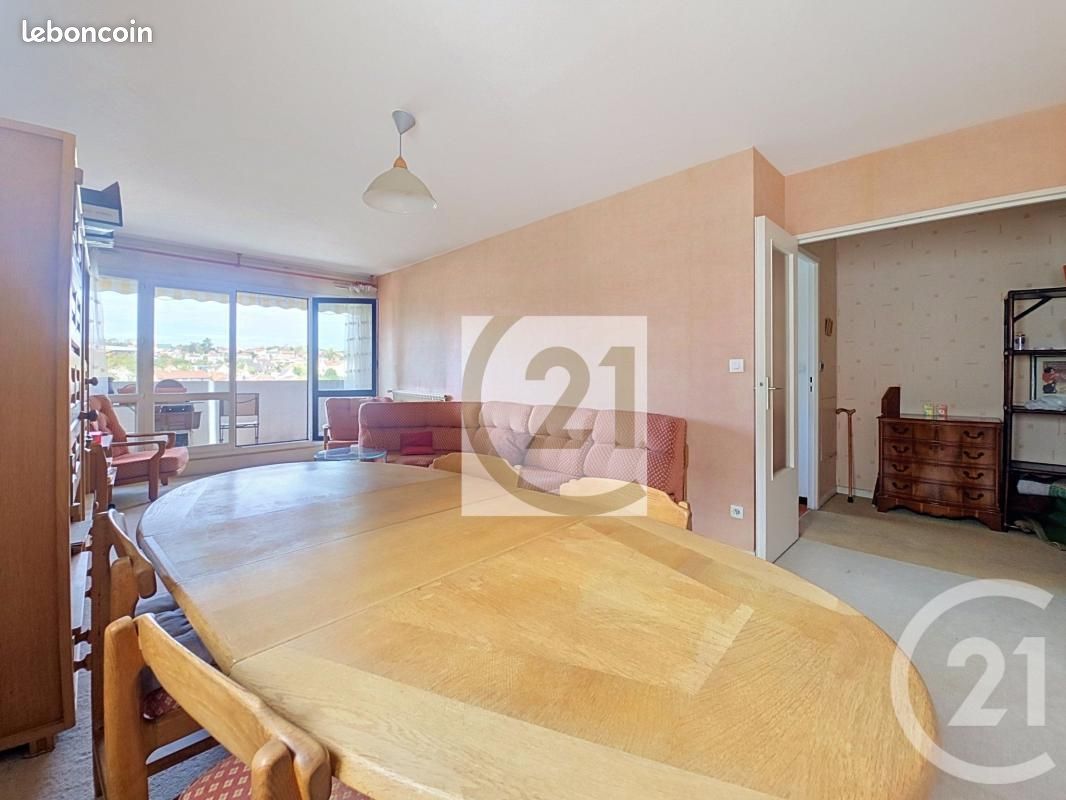 Appartement 5 pièces 101 m² · à Vitry-sur-Seine · 101 m² · 340 000 €