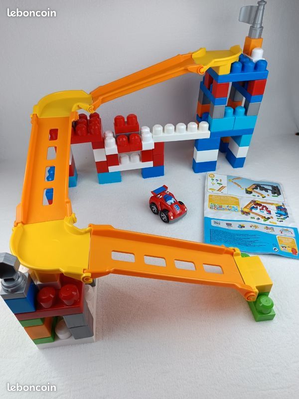 Circuit méga Bloks avec voiture parfait état (image 5)