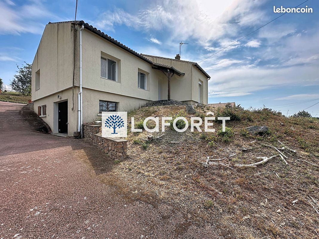 Maison 6 pièces 135 m² · à Argentonnay · 135 m² · 175 990 €