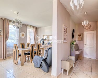 Maison 740 000 € - 203 m²