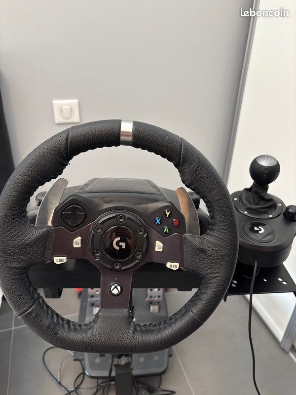 Simulateur de conduite G29 logitech avec Pedale , volant et levier de vitesse (image 2)