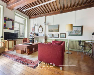 Maison 1 100 000 € - 225 m²