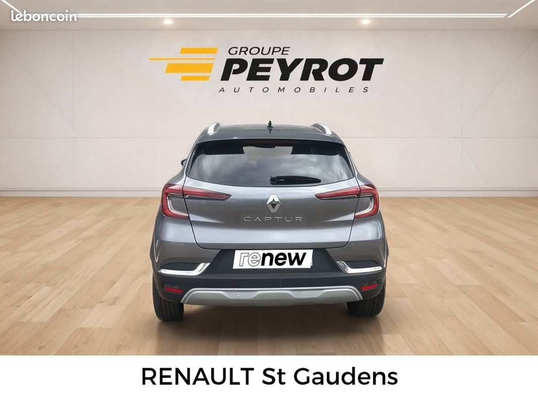 RENAULT Captur TCe 90 Techno (image 4)